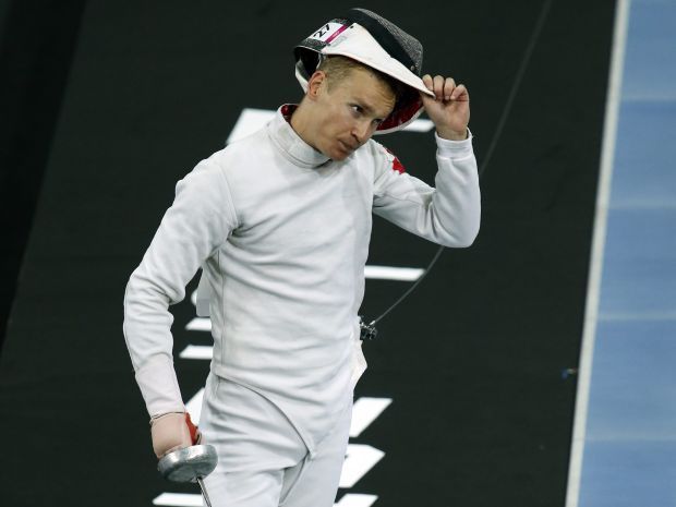 Szymon Staśkiewicz spadł po zawodach na basenie (fot. Getty Images)