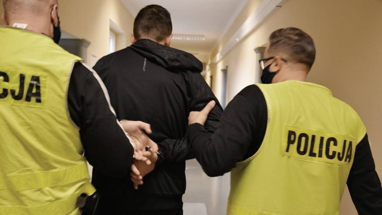 26-latek i jego partner mogą trafić do więzienia na 8 lat (fot. KWP Opole)