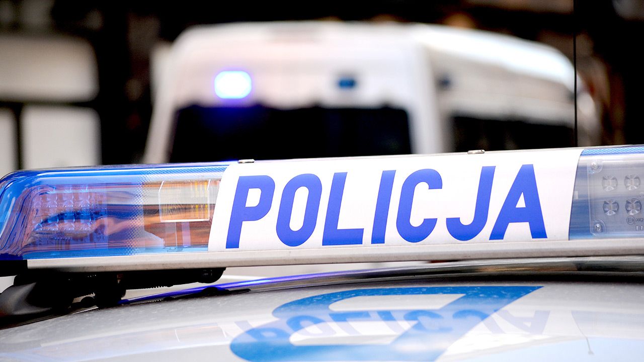 Policja ustala tożsamość mężczyzny (fot. Shutterstock) Policja ustala tożsamość mężczyzny (fot. Shutterstock)