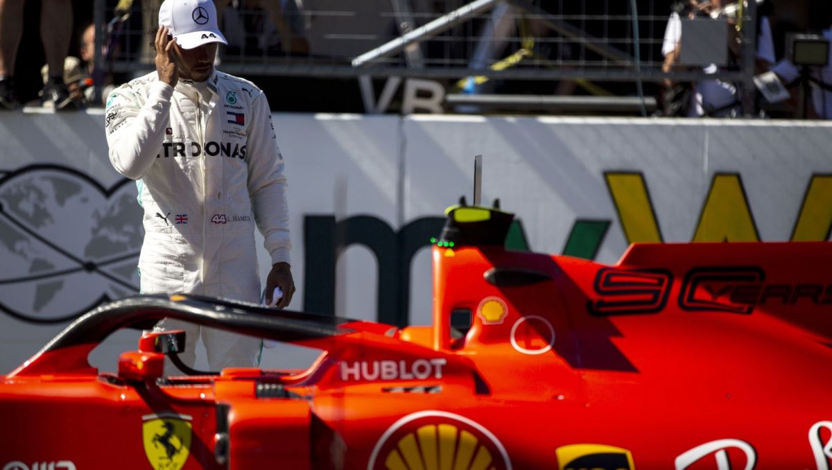 Formula 1 Lewis Hamilton Kuszony Przez Ferrari Villeneuve To Bylby Finalny Krok Sport Tvp Pl