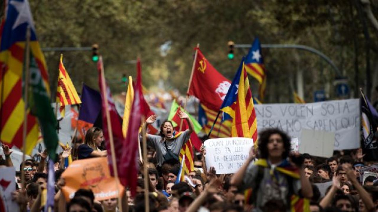 Katalońskie dążenia niepodległościowe miały być wspierane przez m.in. rosyjskich hakerów (fot. David Ramos/Staff/GettyImages)