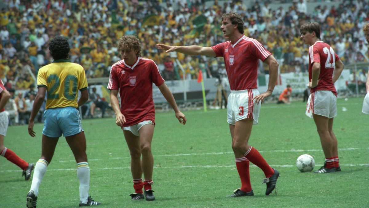 Od lewej: Jalisco, Ryszard Tarasiewicz, Władysław Żmuda, Dariusz Dziekanowski (fot. Maciej Billewicz/PAP) Od lewej: Jalisco, Ryszard Tarasiewicz, Władysław Żmuda, Dariusz Dziekanowski (fot. Maciej Billewicz/PAP)