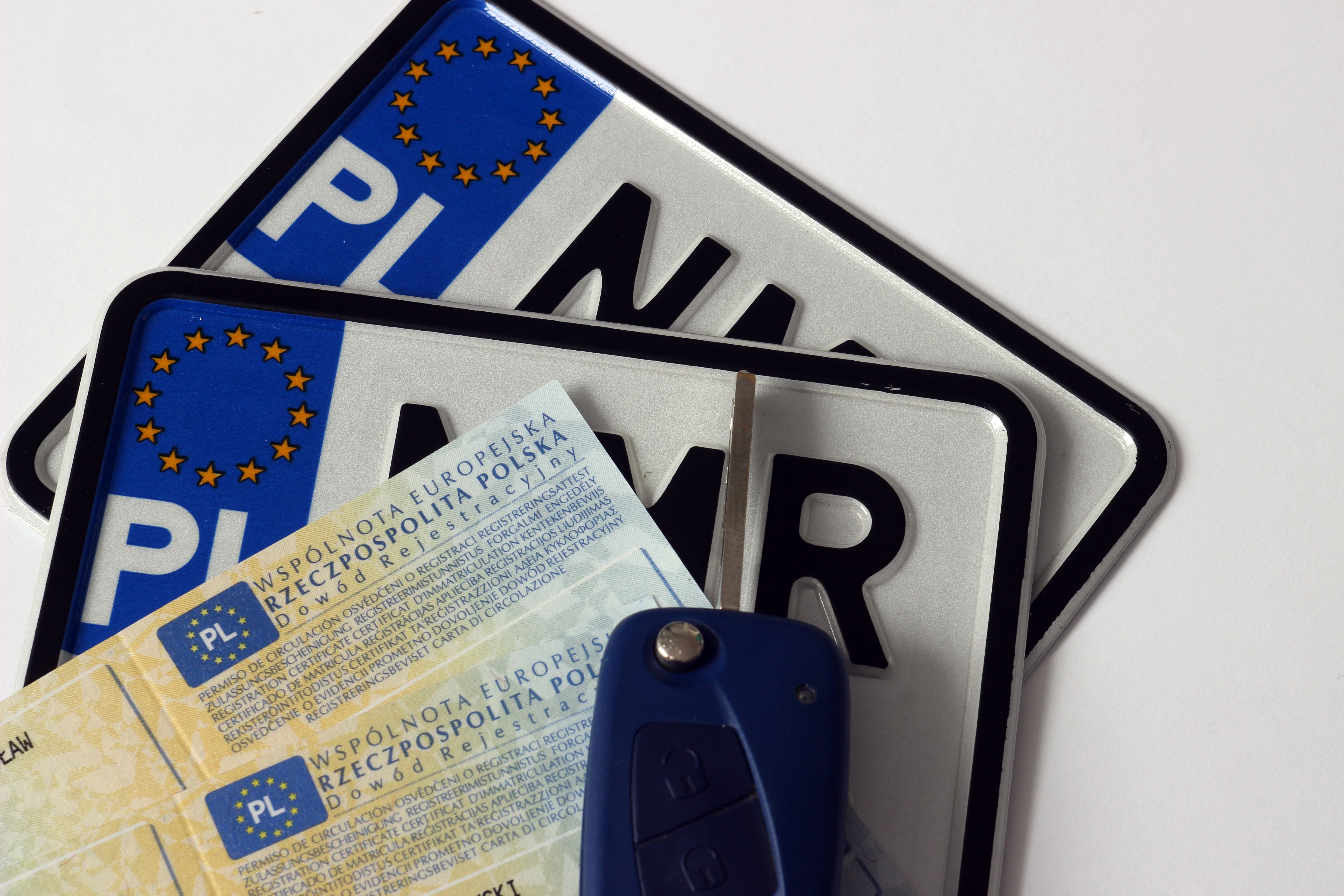 Tablice rejestracyjne w Polsce (fot. shutterstock.com)