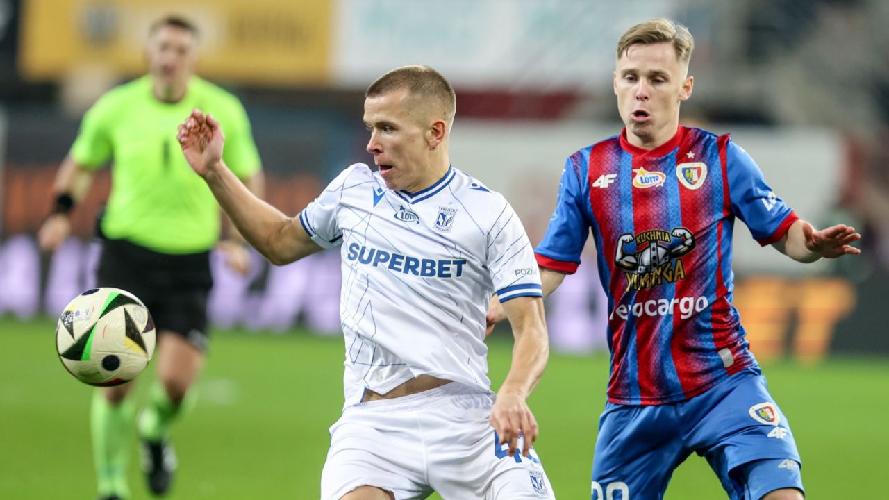 Antoni Kozubal w meczu z Piastem Gliwice (fot. PAP).