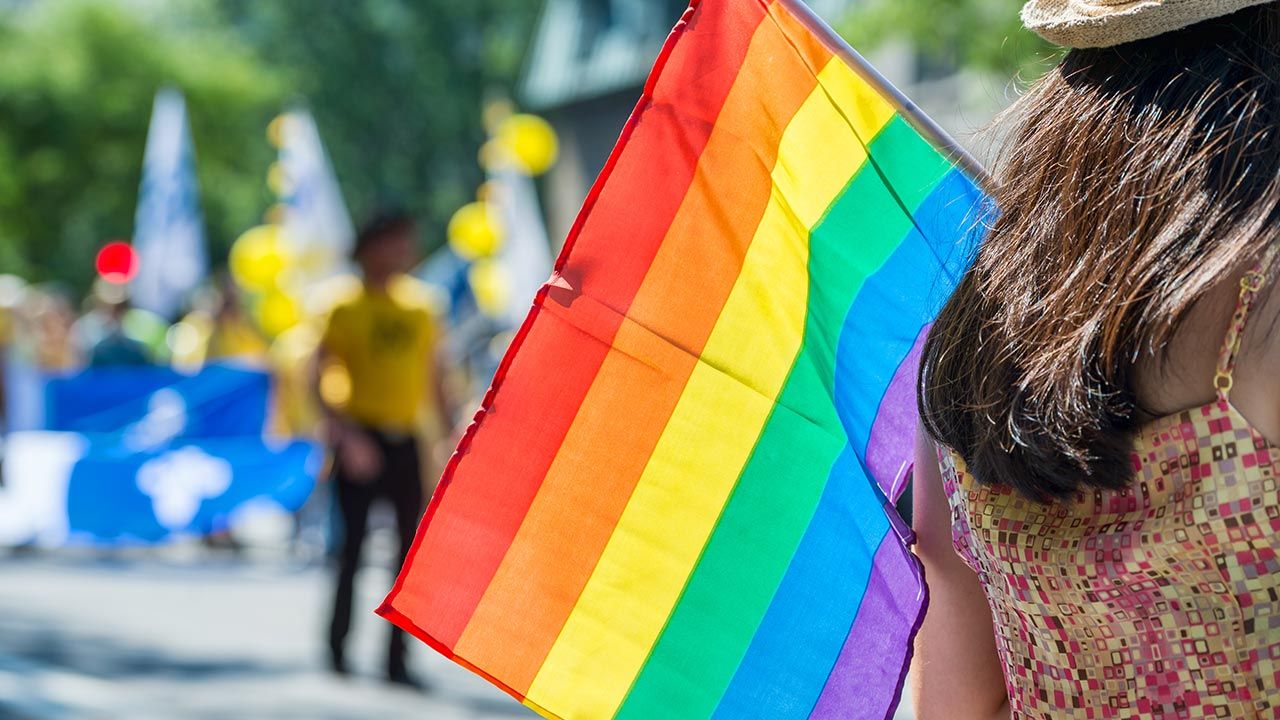 Pilotażowy program pomocy dla osób LGBT+ rozpoczyna się w Poznaniu (fot. Shutterstock/Marc Bruxelle)