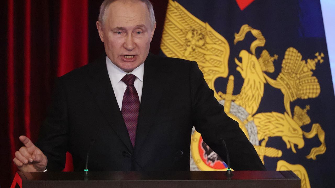 Zbrodnie popełniane są na mocy dekretu Putina (fot.  Contributor/Getty Images)