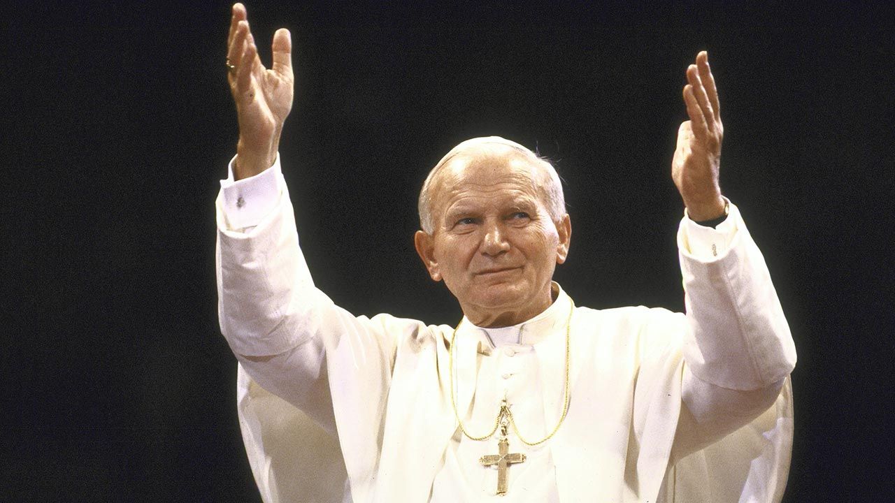  Jan Paweł II: Człowieka trzeba mierzyć miarą serca (fot.  Dirck Halstead/Getty Images)