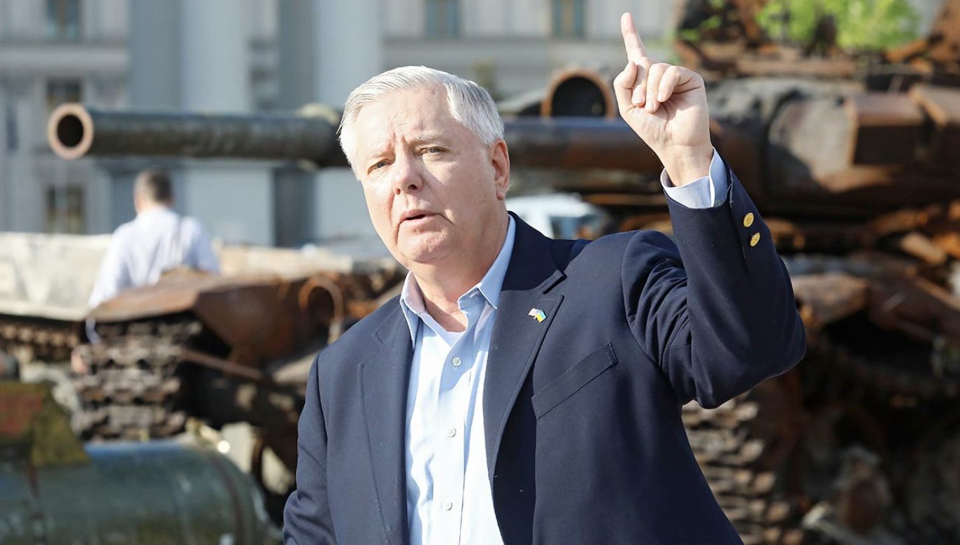 Senator Graham obiecał prezydentowi Zełenskiemu, że będzie  lobbował w Kongresie na rzecz zwiększenia dostaw wojskowych dla Ukrainy (fot. Volodymyr TarasovUkrinform / ddp images / Forum)