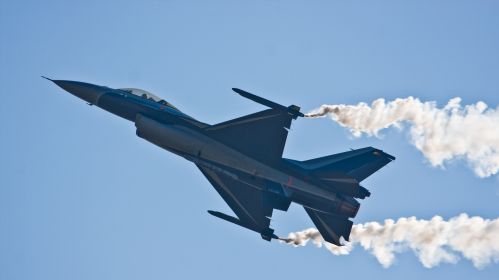 Самалёт «F-16»