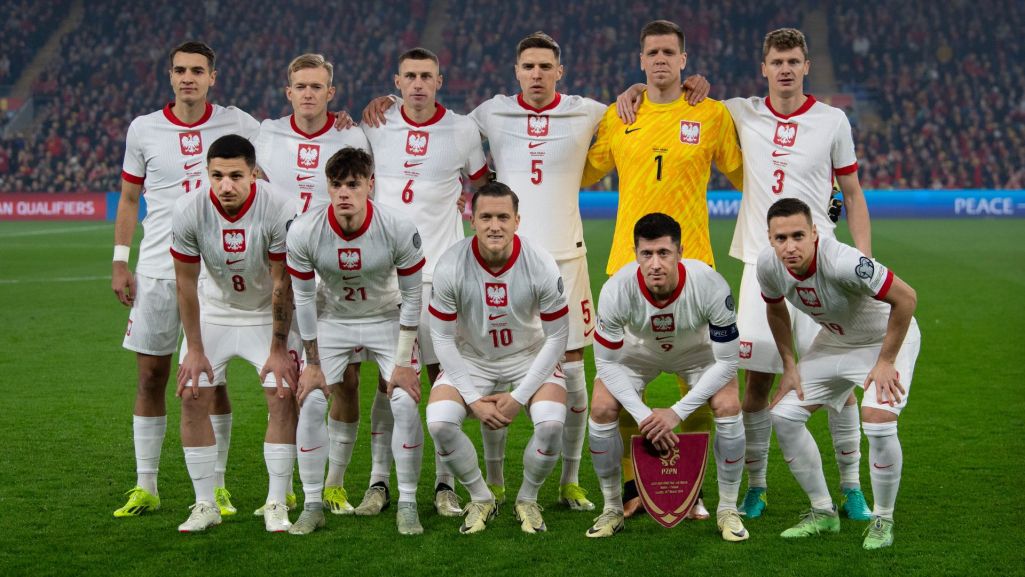 Polacy na Euro 2024 pojadą w tradycyjnych, narodowych barwach. Czy przyniosą im one szczęście? Fot. Visionhaus/ Getty Images