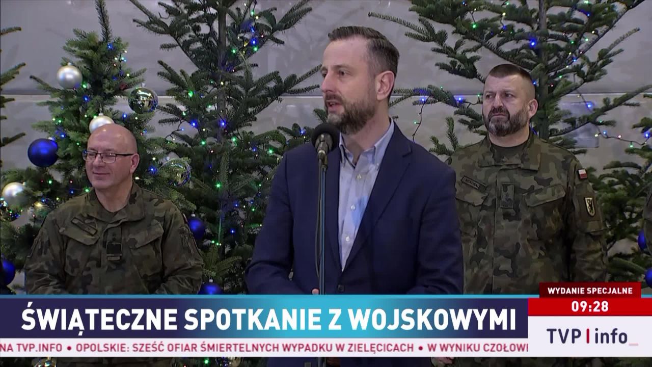 Władysław Kosiniak-Kamysz spotkał się z wojskowymi i złożył im życzenia świąteczne