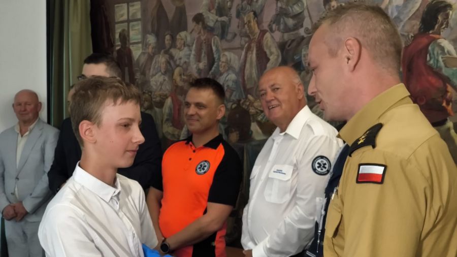 Dominik Greń otrzymał zasłużone gratulacje. Fot. TVP3 Katowice