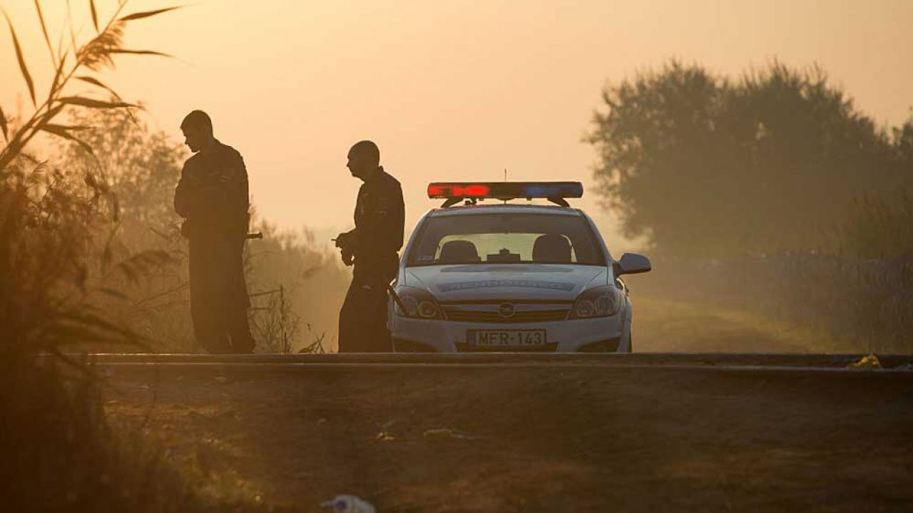 Imigranci nie mieli przy sobie żadnych dokumentów (fot. Matt Cardy/Getty Images) Imigranci nie mieli przy sobie żadnych dokumentów (fot. Matt Cardy/Getty Images)