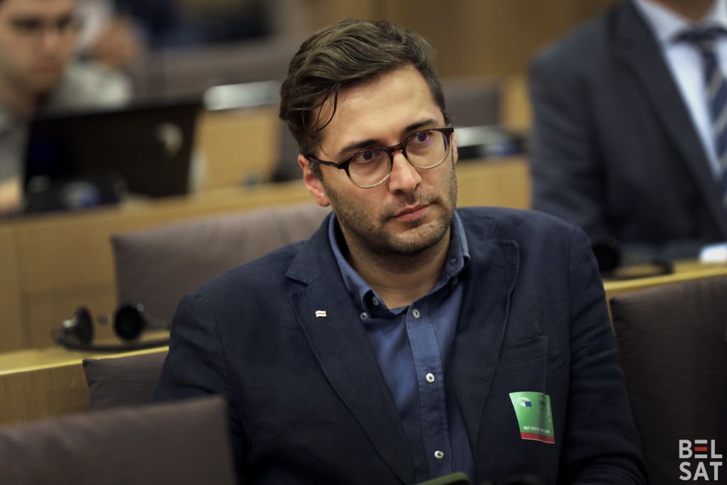 Антон Матолька ў Еўрапарламенце. Брусель, Бельгія. 21 чэрвеня 2022 года. (Фота: Аліса Ганчар / Белсат)