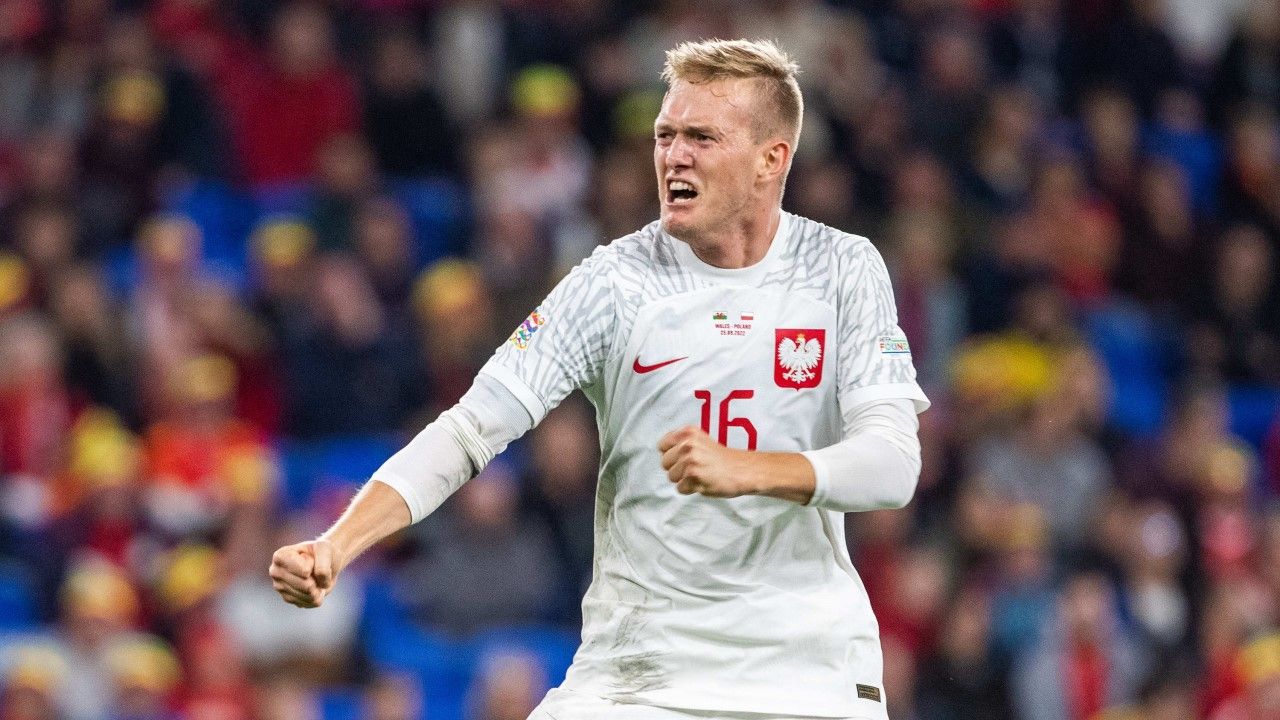 Grający na co dzień w Charlotte FC (MLS) Karol Świderski zdobył jedynego gola spotkania (fot. Athena Pictures/Getty Images) Grający na co dzień w Charlotte FC (MLS) Karol Świderski zdobył jedynego gola spotkania (fot. Athena Pictures/Getty Images)