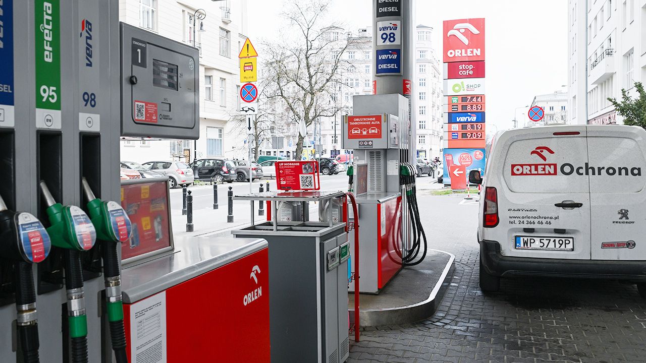 Kto może poczekać, oszczędzi. Tyle zapłacimy za paliwa we wtorek