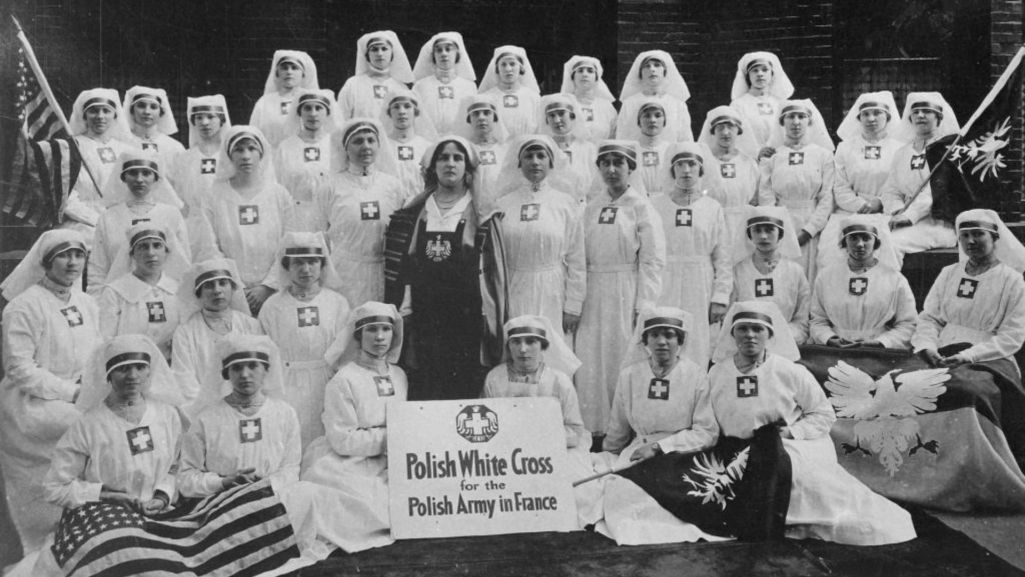 Organizacja Polskiego Białego Krzyża powstała 2 lutego 1918 roku w Stanach Zjednoczonych w czasie I wojny światowej. Założyła ją Helena Paderewska, żona Ignacego Paderewskiego, fot. Getty Images/Bettmann / Contributor