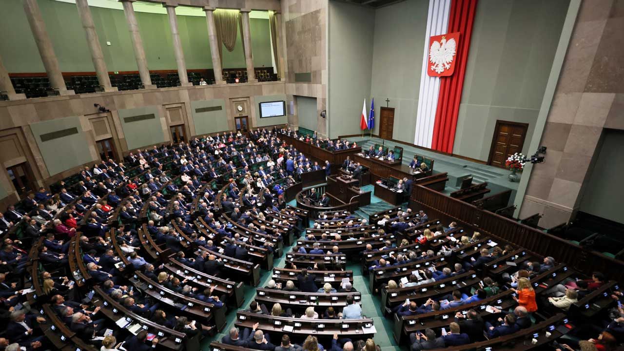 Sejm znowelizował ustawę o Sądzie Najwyższym (fot. PAP/Leszek Szymański