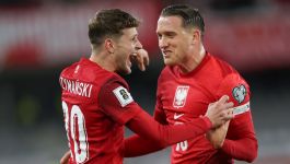 Na pierwszym planie Sebastian Szymański (fot. Getty)