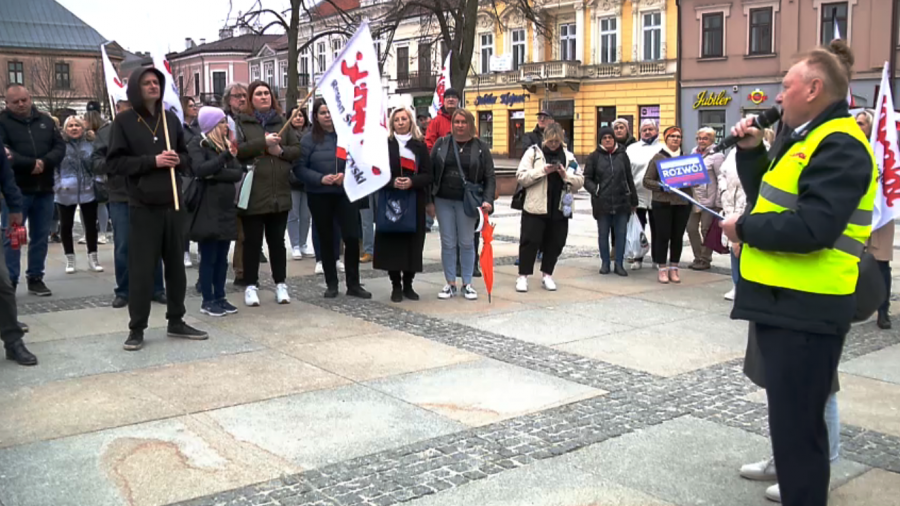 Koniec sporu w kieleckim MOPR-ze. Udało się zmniejszyć liczbę pracowników, którzy zostaną zwolnieni  