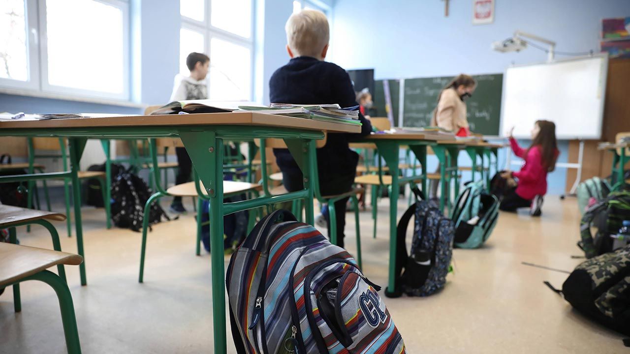 Dziś całkowicie kończy się szkolny lockdown (fot. PAP/Leszek Szymański) Dziś całkowicie kończy się szkolny lockdown (fot. PAP/Leszek Szymański)