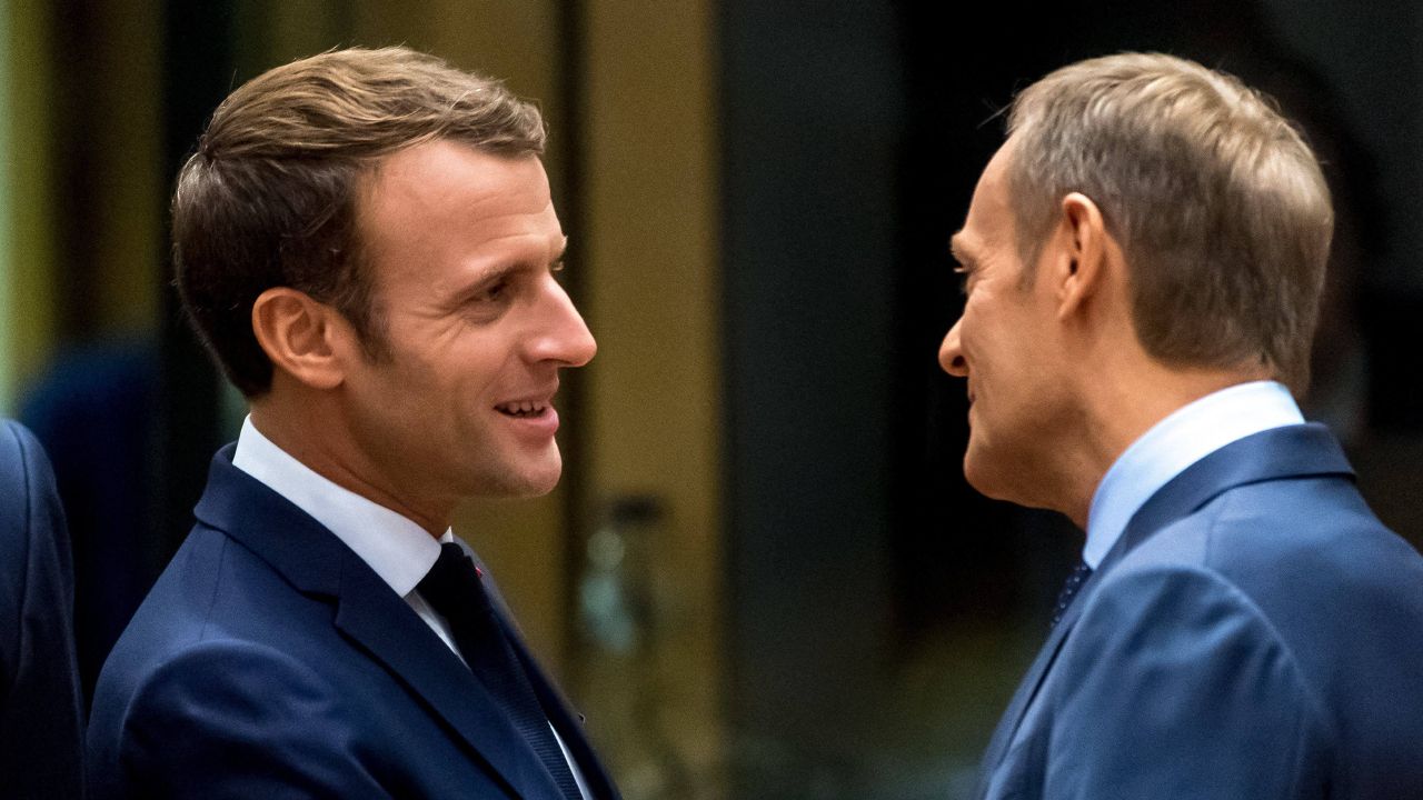 2019 r.: Emmanuel Macron i Donald Tusk w Brukseli (fot. Gys Danny/Reporters/ABACA) 2019 r.: Emmanuel Macron i Donald Tusk w Brukseli (fot. Gys Danny/Reporters/ABACA)
