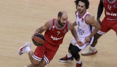 Shanne Larkin (P) i Vassilis Spanoulis (fot. Getty)