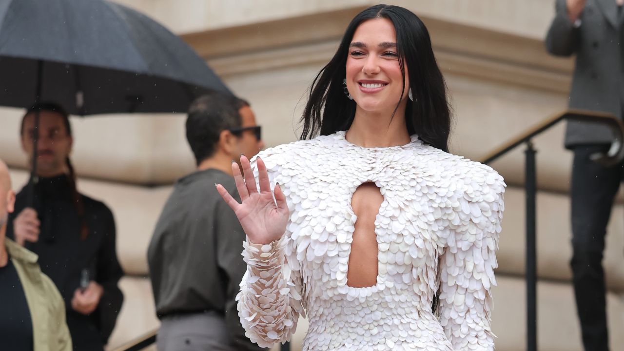 Dua Lipa receiving Kosovo citizenship