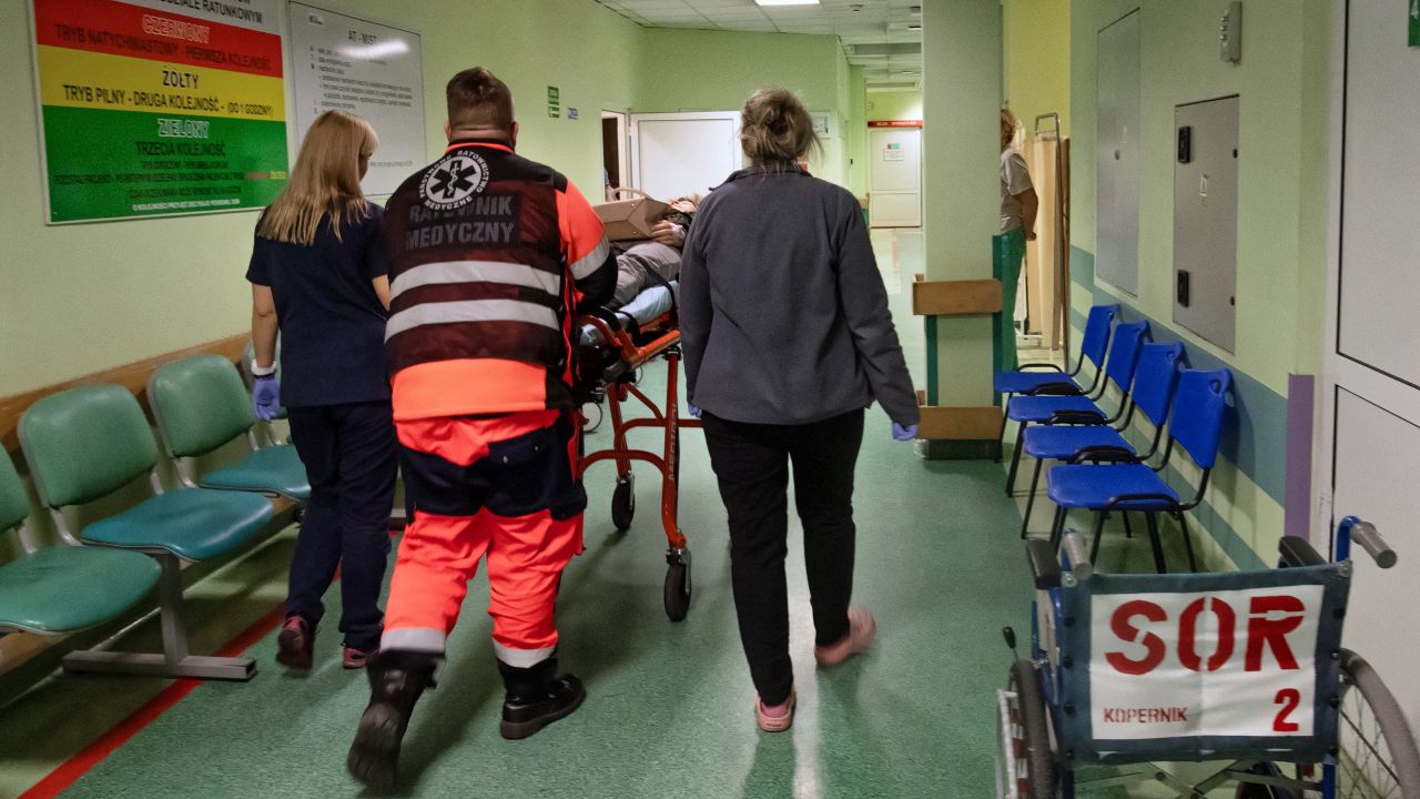 „Chcemy, aby wszyscy mieli dostęp do ochrony zdrowia na europejskim poziomie” (fot. arch. PAP/Grzegorz Michałowski) „Chcemy, aby wszyscy mieli dostęp do ochrony zdrowia na europejskim poziomie” (fot. arch. PAP/Grzegorz Michałowski)
