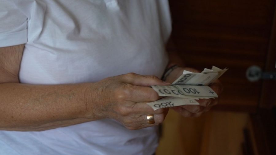 81-letnia kobieta straciła 55 tys. złotych 