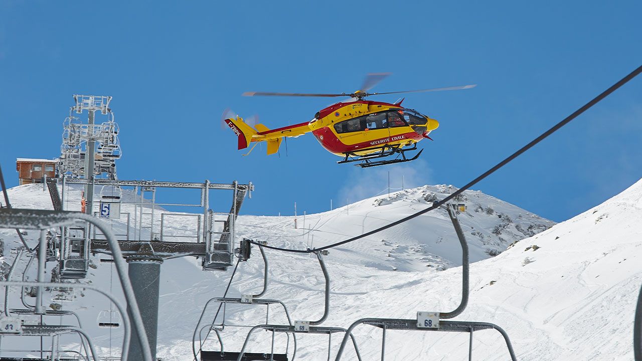 Lawina porwała narciarzy. Nie żyją trzy osoby