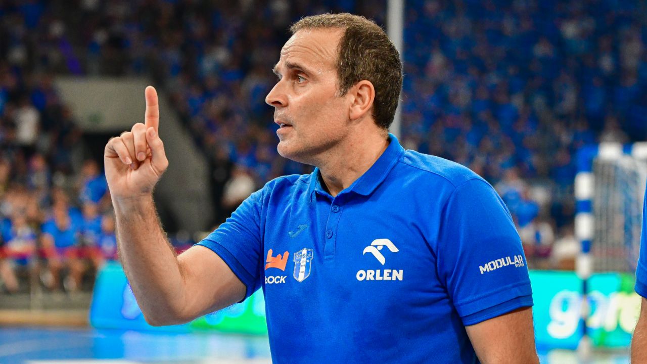Xavi Sabate, trener Orlen Wisły Płock (fot. Paweł Bejnarowicz)
