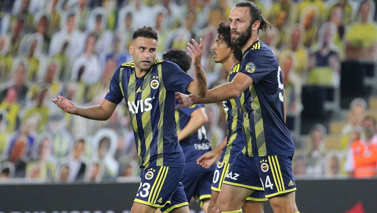 Fenerbahce Stambul Ukarane Za Zlamanie Zasad Finansowego Fair Play Sport Tvp Pl