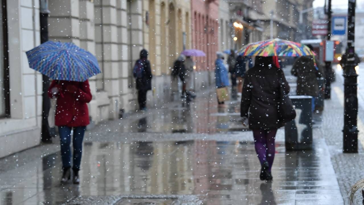Zima jeszcze nie powiedziała ostatniego słowa (fot. PAP/Radek Pietruszka) Zima jeszcze nie powiedziała ostatniego słowa (fot. PAP/Radek Pietruszka)