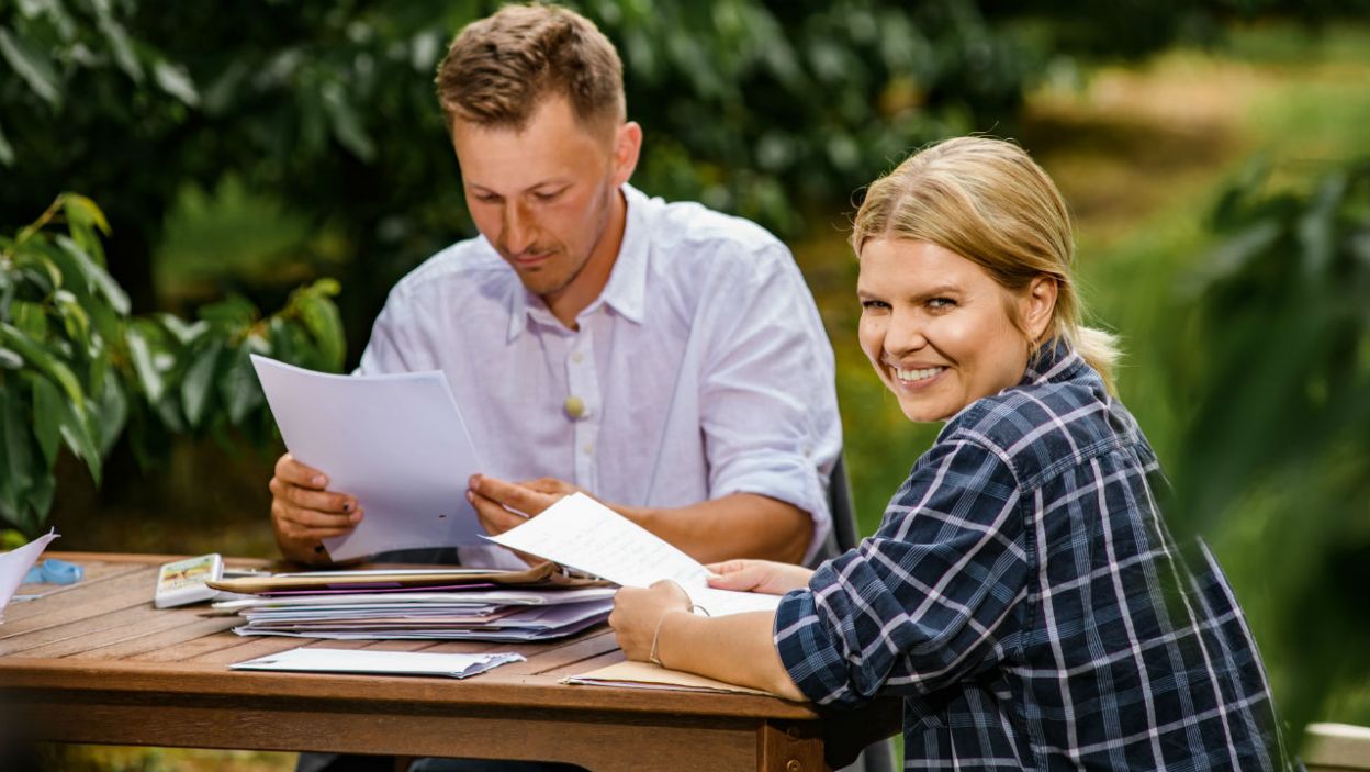 Zdarzało się, że po otwarciu koperty Maciej był po prostu w szoku! Trudno się dziwić... (fot. TVP)