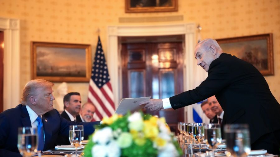 Netanjahu wręczył Trumpowi nominację do Pokojowej Nagrody Nobla (Fot. Getty Images) 