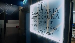 1569. Zmiana goni zmianę…