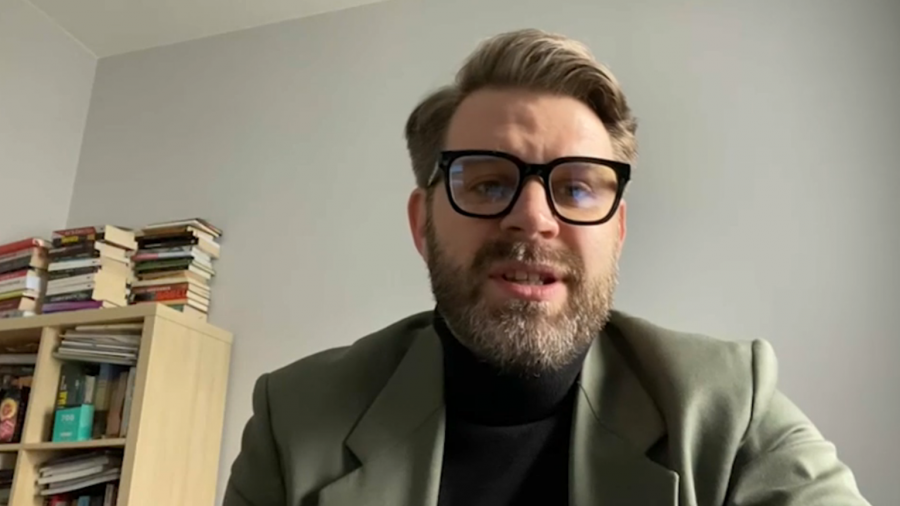 Dlaczego UJK odwołał wykład dziennikarza „Newsweeka”? Reporter twierdzi, że przyczyny są polityczne 