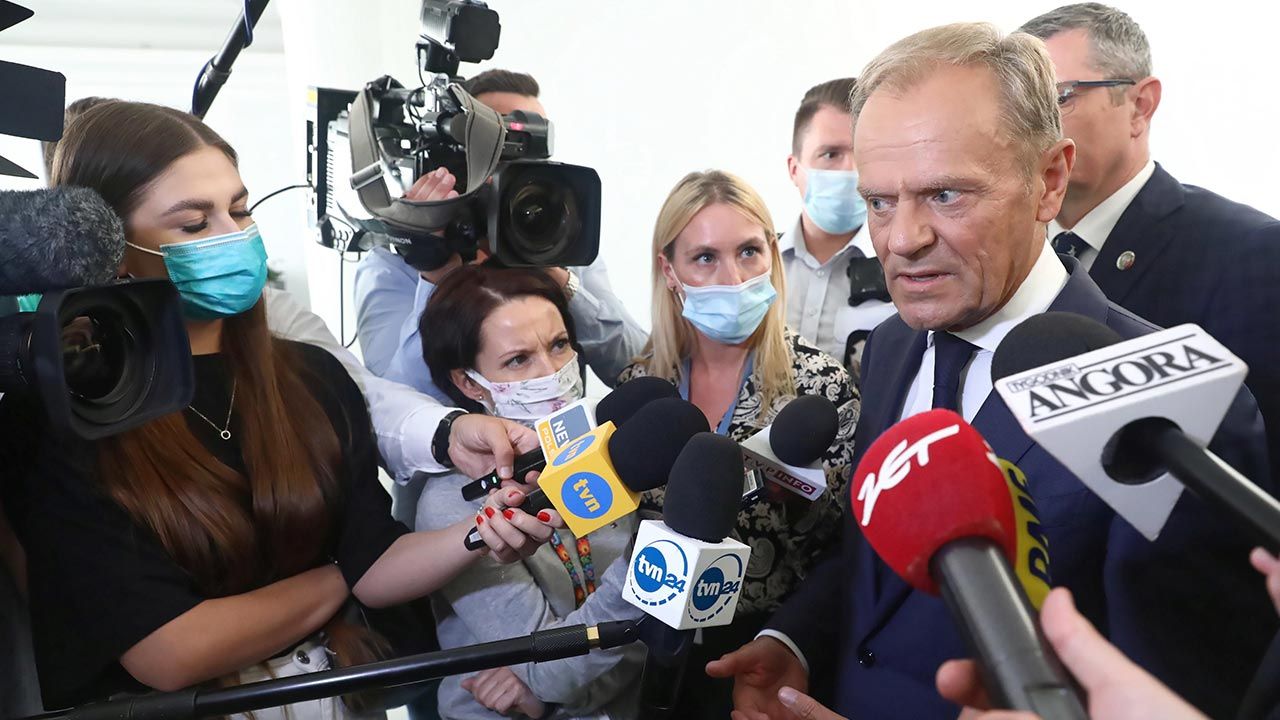 Donald Tusk zaatakował dziennikarkę TVP Info (fot. PAP/Tomasz Gzell)