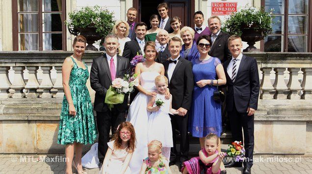 Takie wesele - zobacz, komu poszła sukienka...