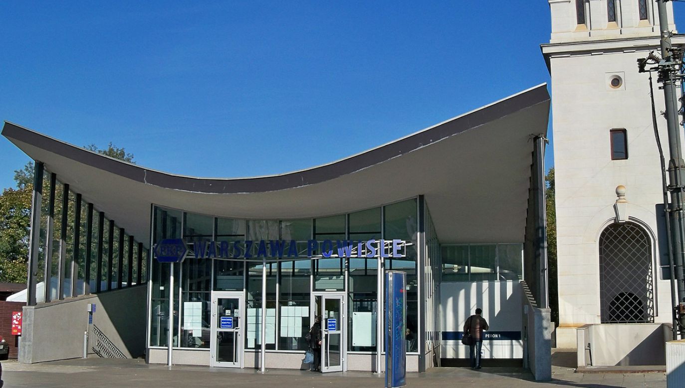 Napaść na dworcu PKP Powiśle (fot. wikimedia commons)