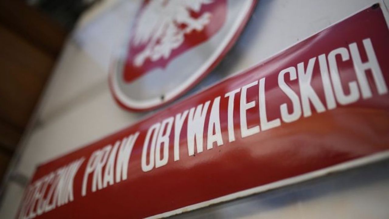Poselski projekt ma dostosować prawo do orzeczenia TK (fot. arch.PAP/Leszek Szymański) Poselski projekt ma dostosować prawo do orzeczenia TK (fot. arch.PAP/Leszek Szymański)