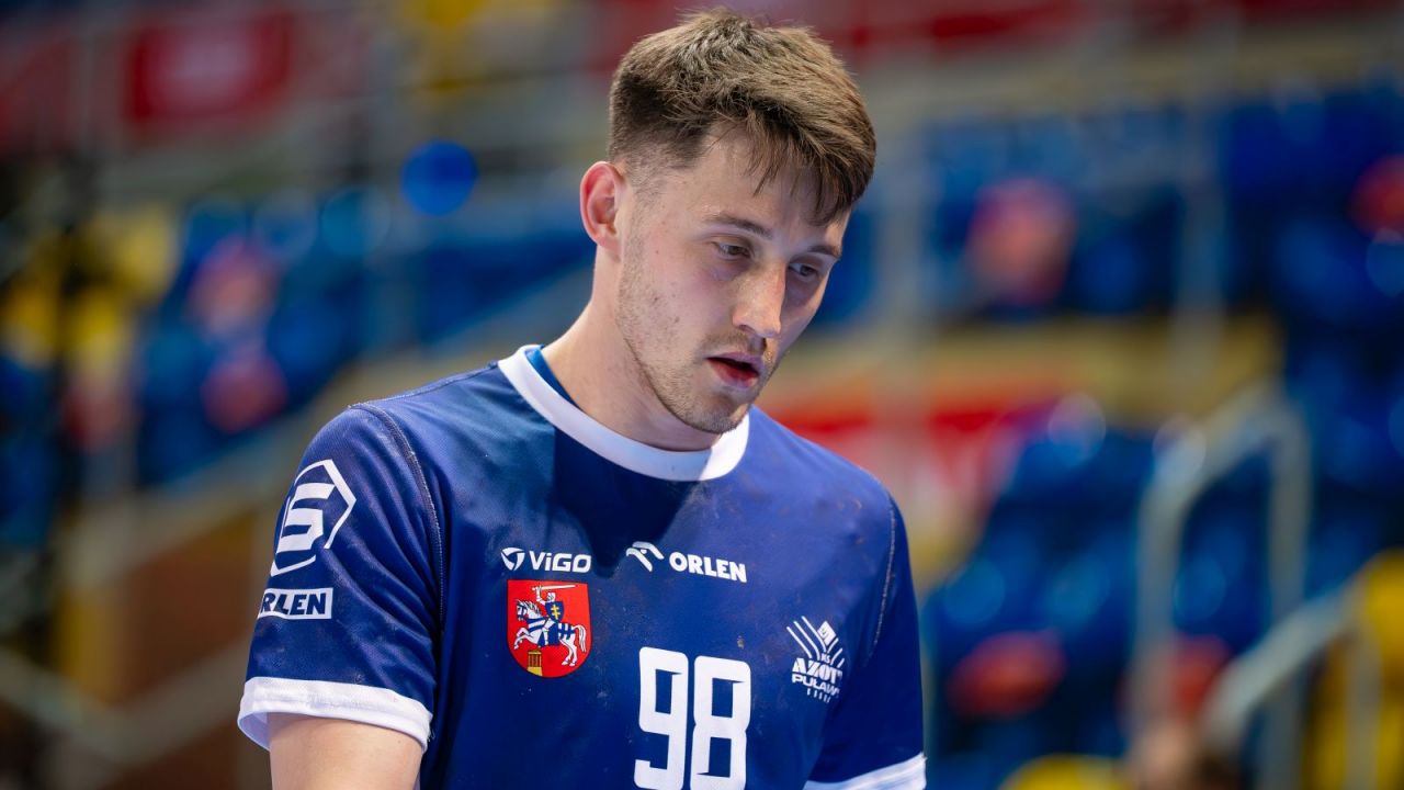 Piotr Jarosiewicz po zakończeniu sezonu odszedł z Azotów do Industrii Kielce (fot. Paweł Bejnarowicz / ZPRP)