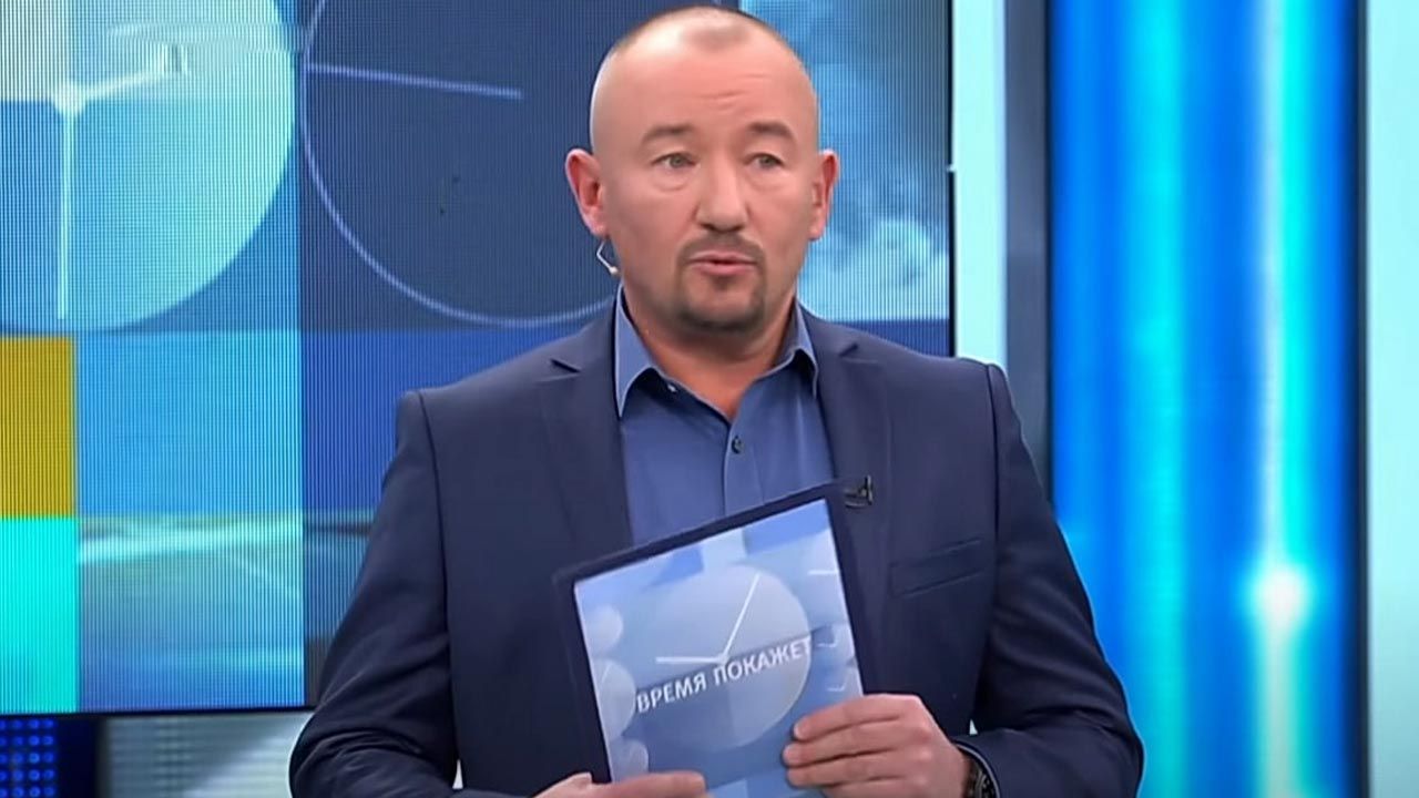 Первая студия с артемом шейниным. Ведущий информационной программы 1. Ведущий информационной программы 1. Большая игра ведущий никонов. Артем шейнин.