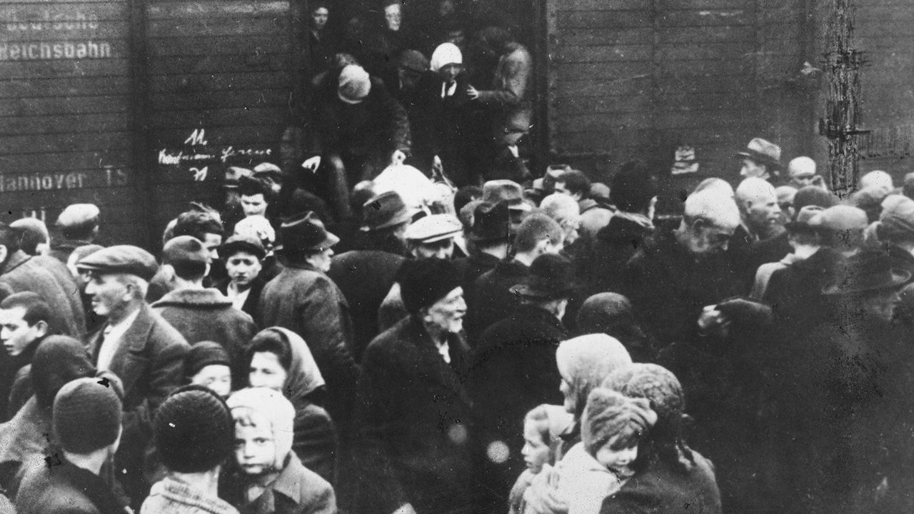 O. Michał Zembrzuski uratował ponad tysiąc Żydów (fot. Hulton Archive/Getty Images, zdjęcie ilustracyjne)