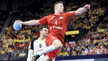 Michał Olejniczak w akcji (fot. PAP / Adam Warżawa)