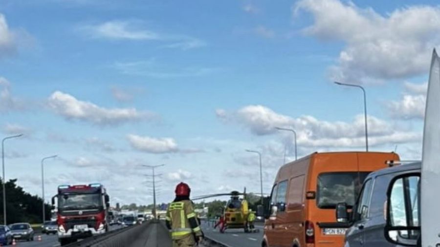 Luboń, A2, zablokowana A2, zderzenie busów, śmigłowiec LPR, Świecko (fot. Poznan_moment)