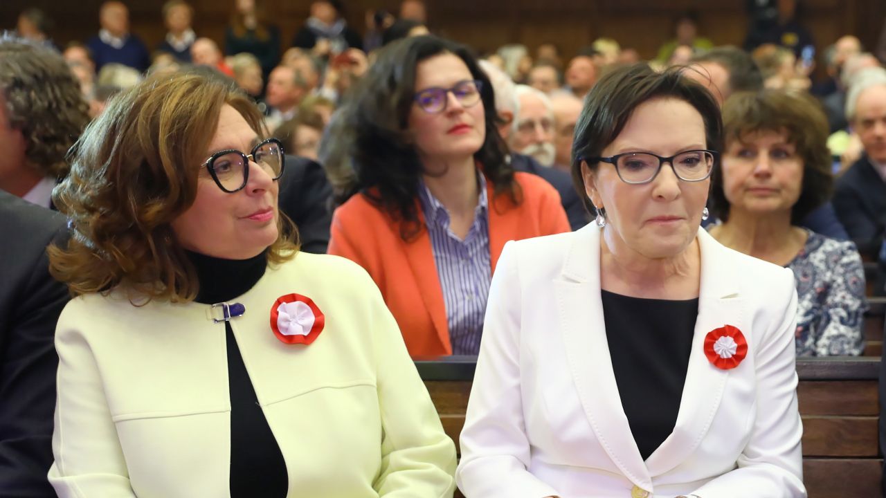 Małgorzata Kidawa-Błońska i Ewa Kopacz (fot. PAP/Rafał Guz) Małgorzata Kidawa-Błońska i Ewa Kopacz (fot. PAP/Rafał Guz)