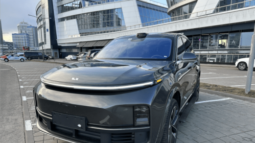 Электрамабіль, прывезены на продаж у Менск. Фота: ev-car.by