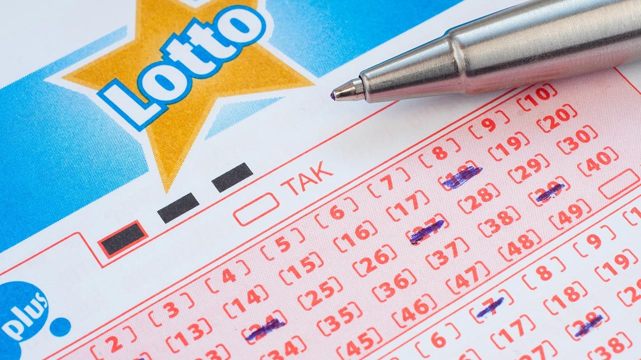 Wyniki Lotto we wtorek 27 grudnia 2022. Poznaj wygrane liczby. Lotto, Lotto Plus, Multi Multi